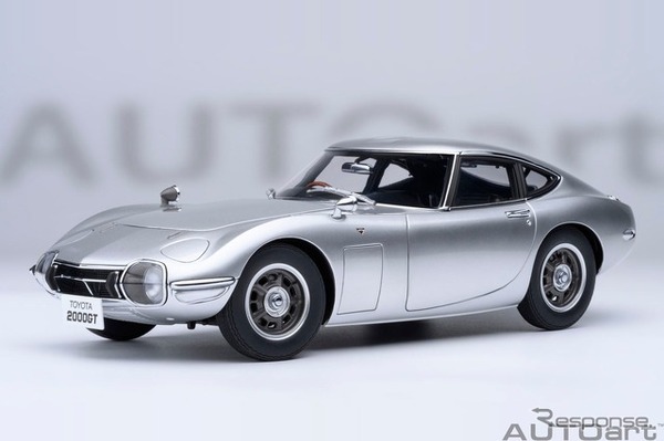 『トヨタ 2000GT』のオートアート製18分の1スケールモデルカー