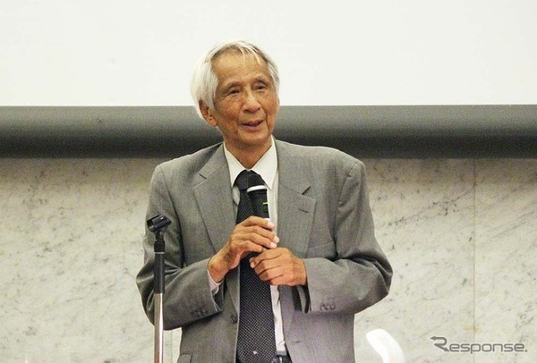 8年間、全国レンタカー協会の会長を務めた岩崎貞二氏