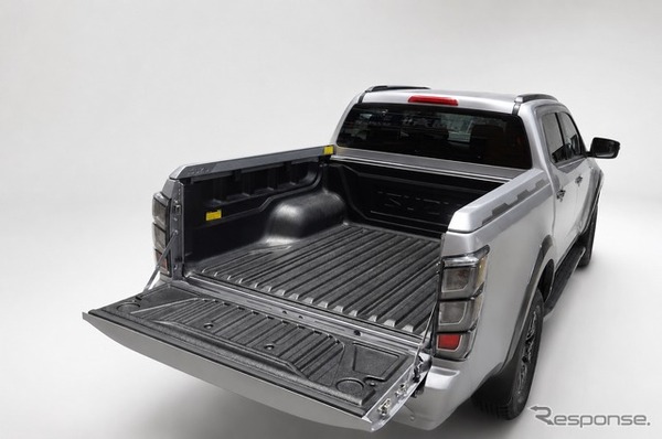 タイから並行輸入されるいすゞ『D-MAX』