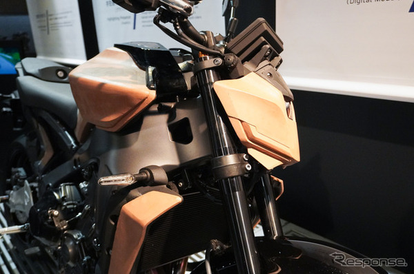 製造・デザインエリアに展示されている『MT-09』のクレイモデル
