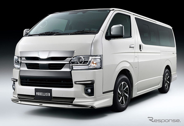 トヨタ・ハイエース用カスタマイズアイテム装着車