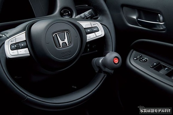ホンダ・フィット用運転補助装置「Honda・テックマチックシステム」