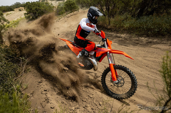 KTM 2027年型『XC/XC-F』シリーズ6モデルを発売