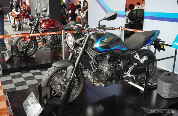 ホンダ CB400スーパーフォア Eクラッチ（鈴鹿8耐2026）