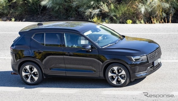 ボルボ XC40 改良新型の開発車両