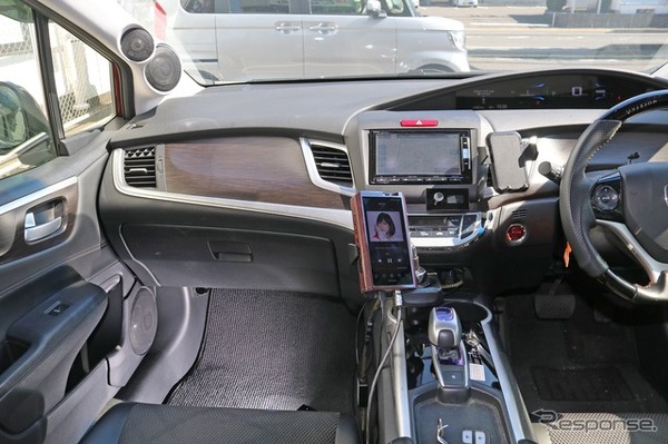 フロントスピーカーにはさまざまな視聴の中から好みの音として選びだしたモレルの3ウェイをチョイス。取り付けにもこだわった。