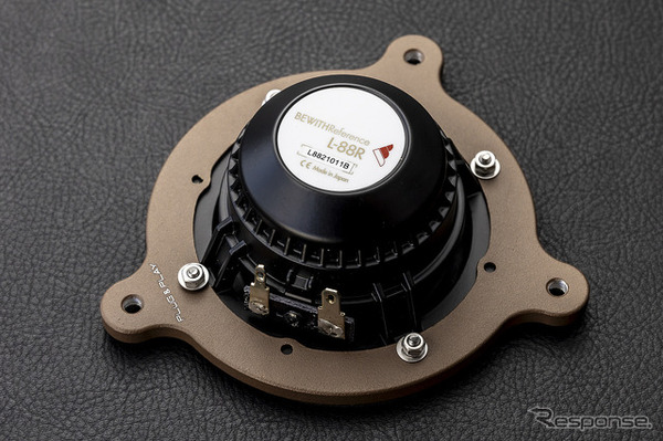 ビーウィズの純正交換型スピーカーキット「BEWITH Platinum Voice（ビーウィズ プラチナボイス）」シリーズのポルシェ対応モデル