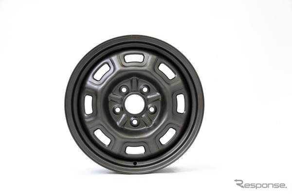 WR-V向け専用ホイール「COPERNIX（コペルニクス）」