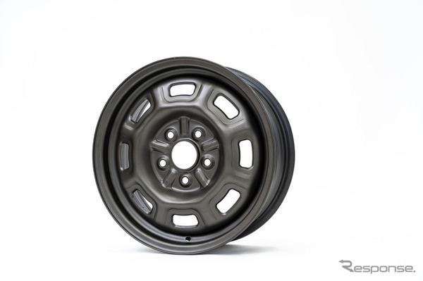 WR-V向け専用ホイール「COPERNIX（コペルニクス）」