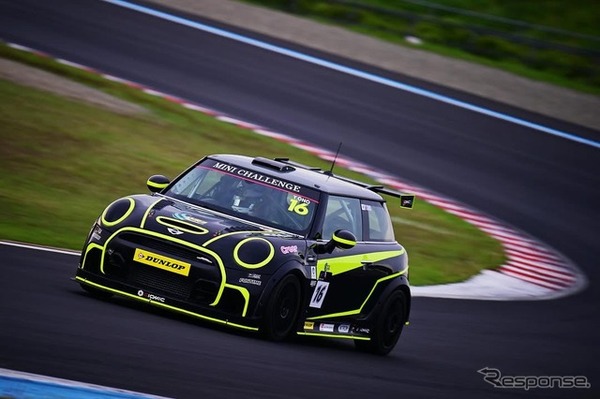 MINI Racing MINI JCW