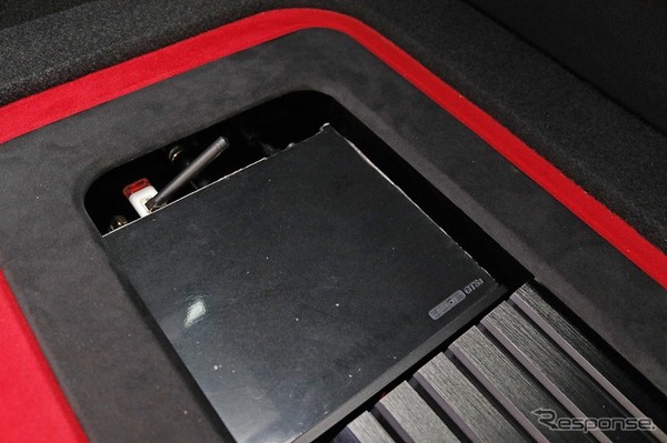 音楽再生環境を整えるのはアウネのデジタルプレイヤーであるGTS3。車載プレイヤーによる使い勝手の良さも備える。