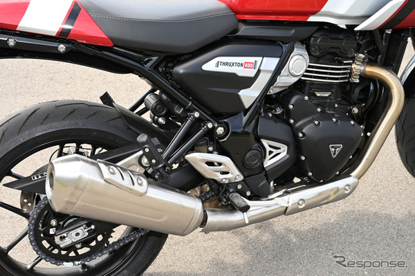 トライアンフ Thruxton 400（スラクストン400）