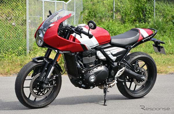 トライアンフ Thruxton 400（スラクストン400）