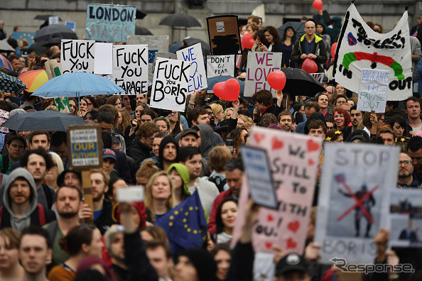 6月28日、英国ロンドンではEU離脱に反対する人々がデモ行進をおこなった