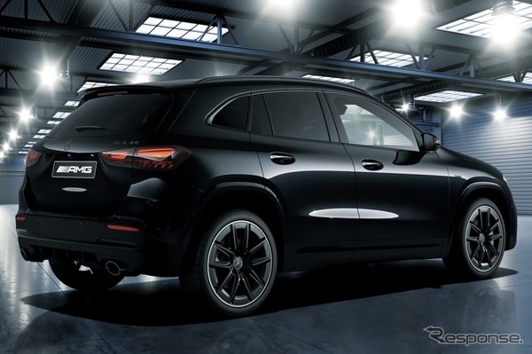 メルセデスAMG GLA35 4MATIC