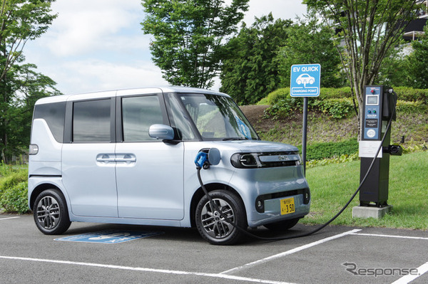 普通充電は最大6kW、急速充電は最大49kWに対応