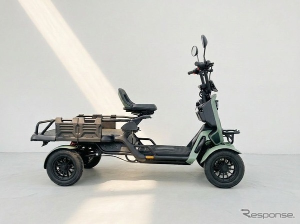 4輪電動バイク『BLAZE e-CARGO』