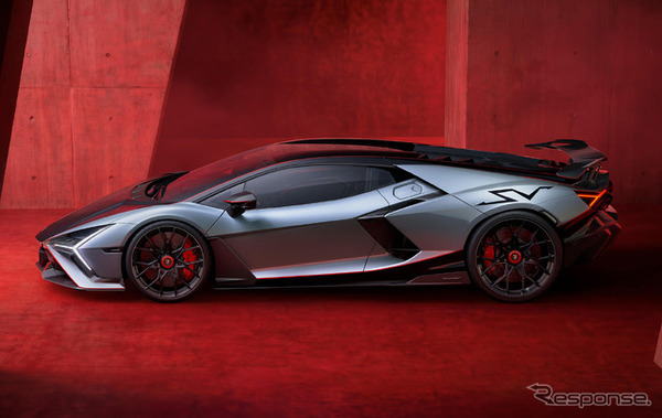 ランボルギーニ レヴエルト SV