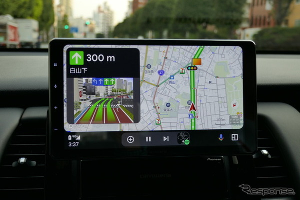 23年11月、デビュー2ヶ月後にCOCCHiはApple CarPlay、AndroidAutoに対応した
