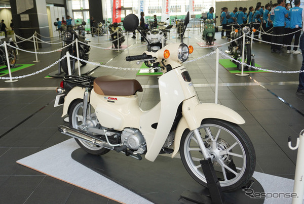 新基準原付のホンダ スーパーカブ110ライト