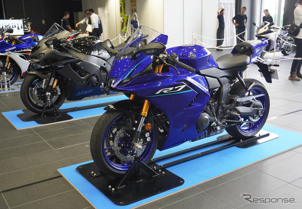 ヤマハ YZF-R7