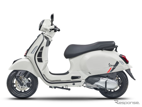 ベスパ・GTS 300 SuperSport（イノチェンテホワイト）