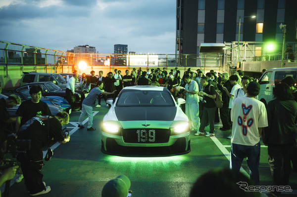 『cars & coffee』