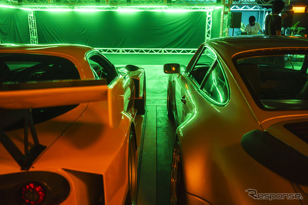 『cars & coffee』