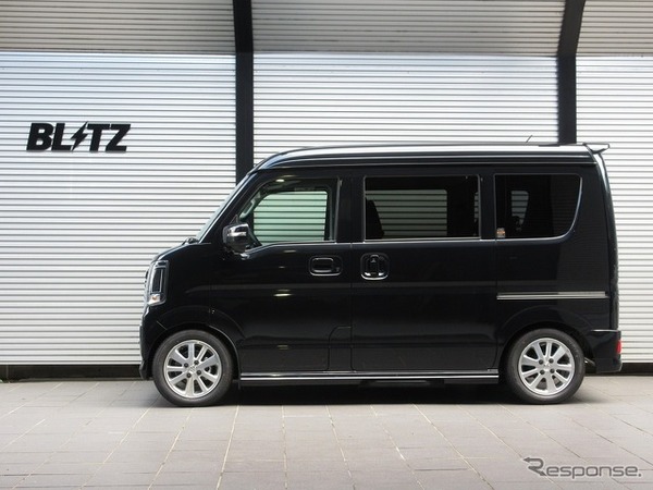 ブリッツ DAMPER ZZ-R　スズキ・エブリイワゴン装着例（基準車高：フロント 29mmダウン / リア 48mmダウン）