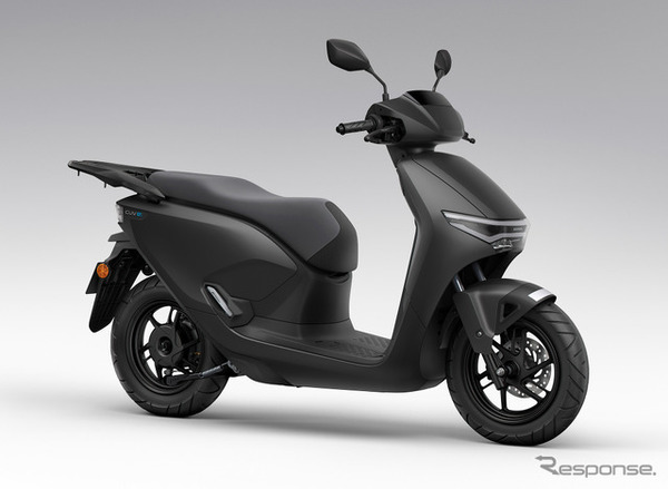 ホンダ CUV e:（マットガンパウダーブラックメタリック）