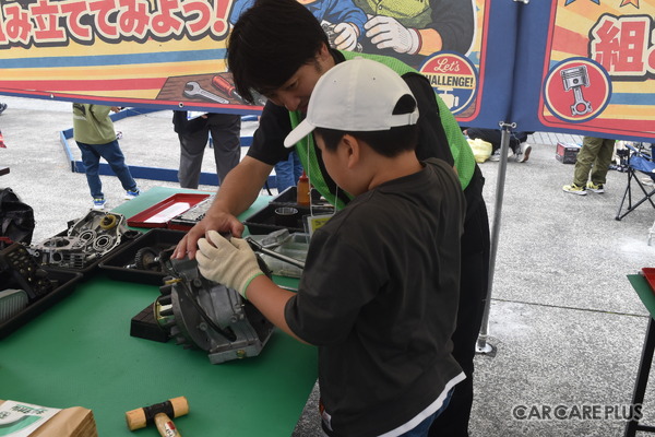 実車の塗装や重機の整備体験に子供たちも大興奮！「ジュニアメカニック2026 in 東北」が夢メッセ宮城で開幕