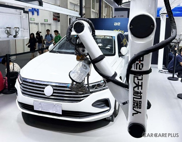 中国ヒト型ロボットの躍進に自動車アフターマーケットの課題解決のヒントを探る…【2026世界ロボット大会】現地取材レポート
