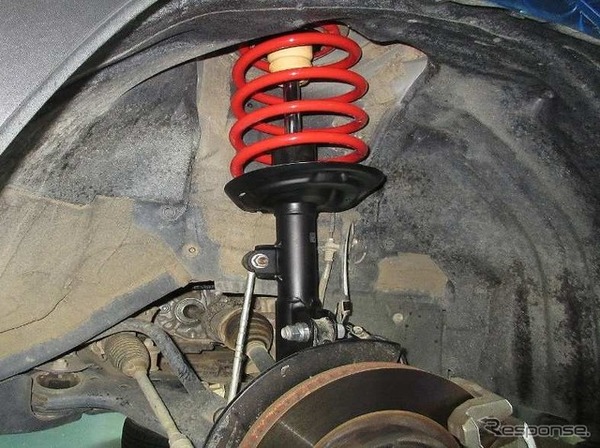 タナベ デバイドUP210＋デバイドUPダンパー　RAV4ハイブリッド装着例