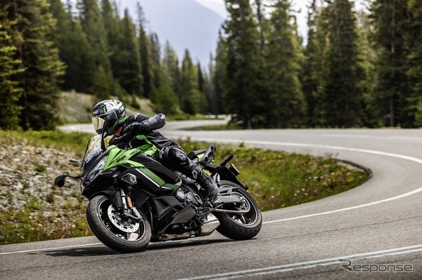 カワサキ Ninja 1100SX SE（プラズマライムグリーン×メタリックディアブロブラック）