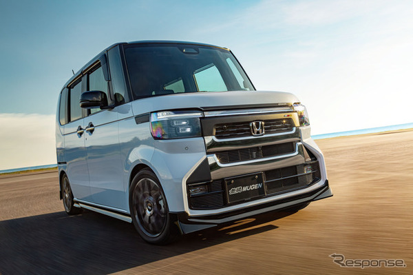 無限『N-BOXカスタム』用デュアルエキゾーストシステム