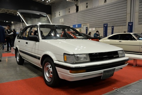 トヨタ・カローラ5ドアセダンZX（1985年）