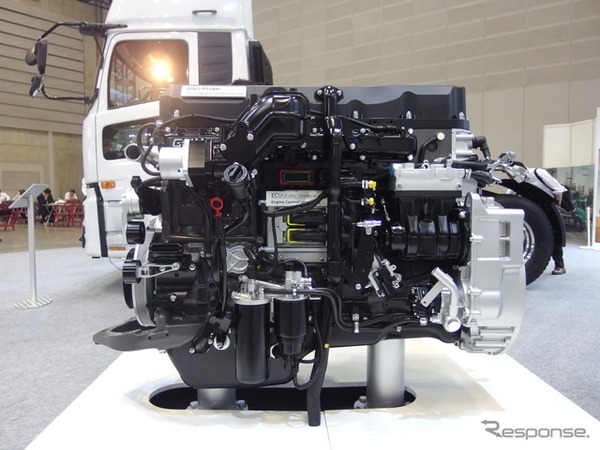 UDトラックスGH11型エンジン（ジャパントラックショー16）