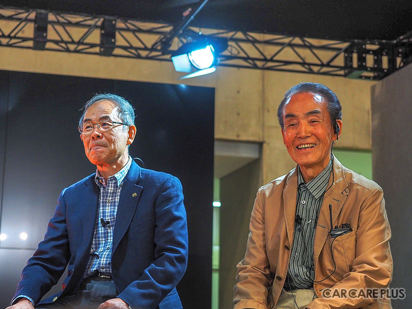 マツダの元デザイン本部長の福田成徳氏（右）と初代～3代目の開発主査を務めた貴島孝雄氏（左）