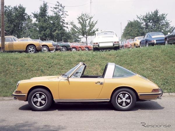 901型・911S2.0タルガ（1969年）。リアウインドウがパノラマガラスになる。