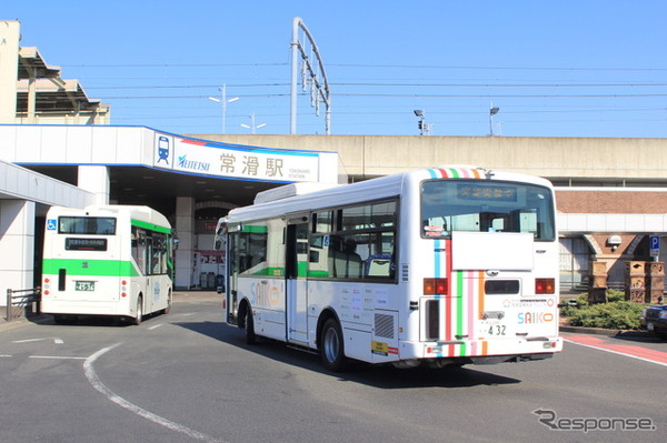 名鉄空港線 常滑駅を自動運転で着発する埼玉工業大学の自動運転バス（日野レインボーIIベース）