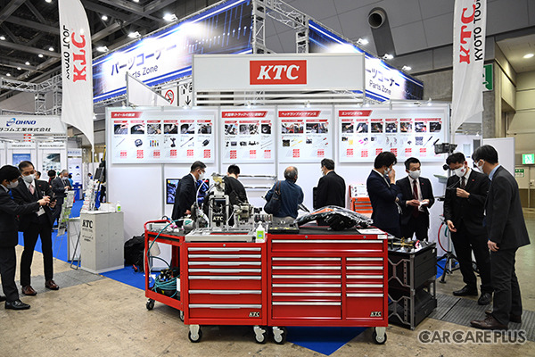 昨年のIAAEでの展示風景