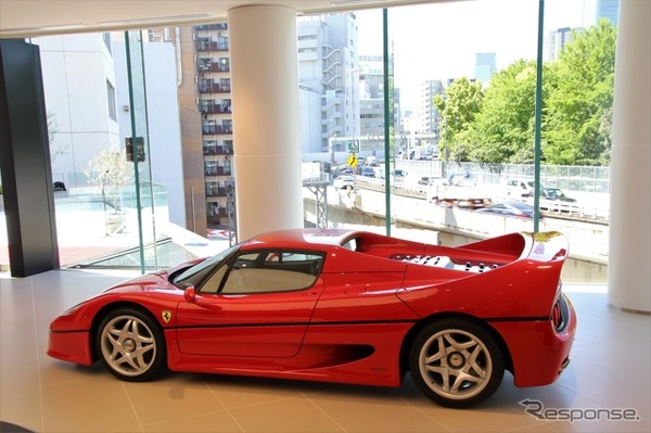 フェラーリ F50