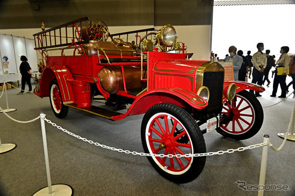 フォード「T型」消防ポンプ車（1920年製。東京国際消防防災展2023）