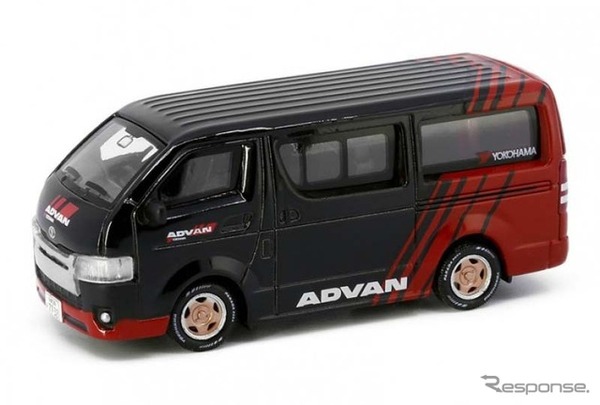 トヨタ ハイエース ADVAN