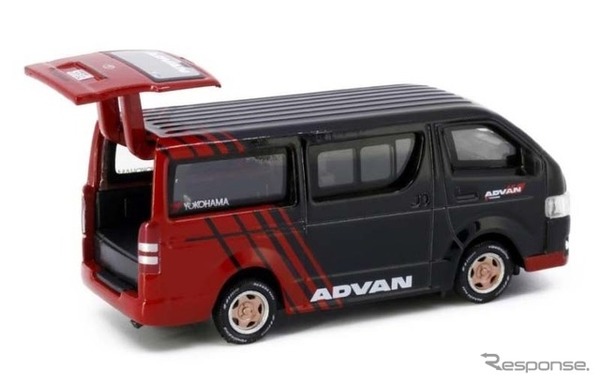 トヨタ ハイエース ADVAN