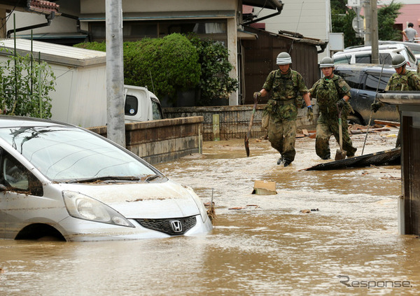 水没した車