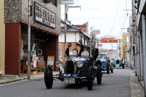 3日目の昭和の町商店街（大分県豊後高田市）にて