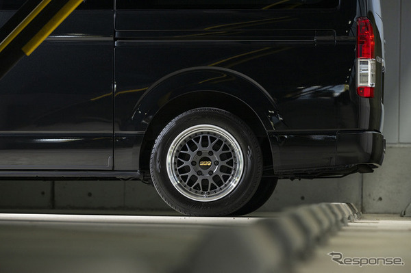 トヨタ ハイエース×BBS RT-X