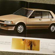 トヨタ・カローラFX（初代）当時のカタログ