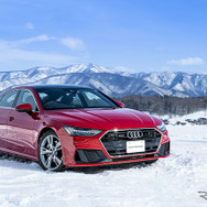 北海道の氷上をアウディで走れる「Audi Snow Park」